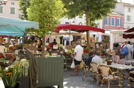 photo du marché à le Pradet